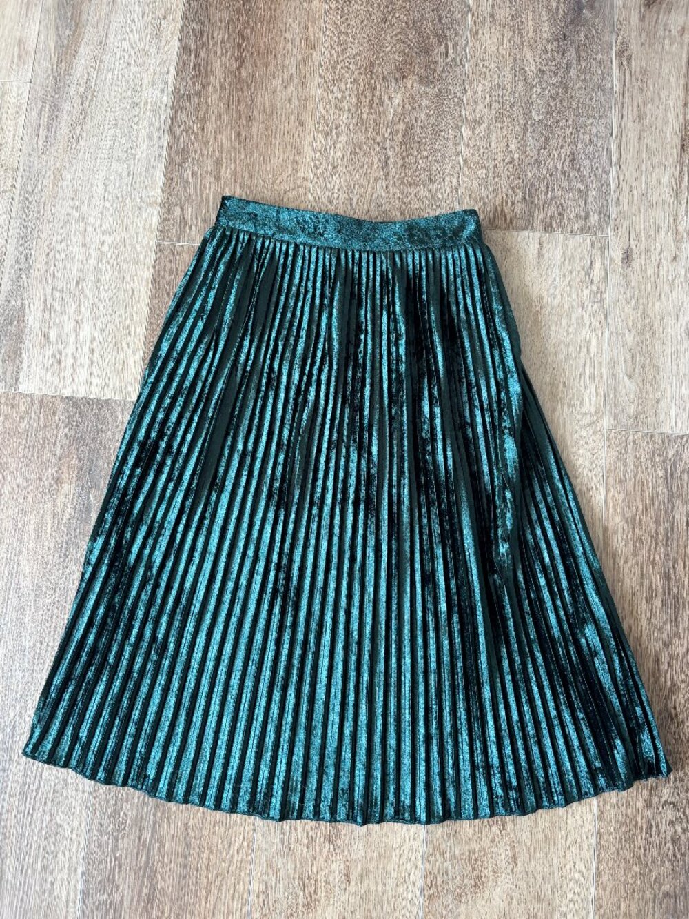Zara Green Velvet Pleated Midi Skirt - Size Small
